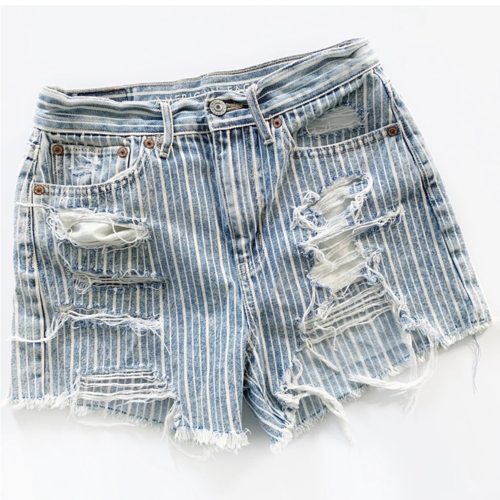 American Eagle 90s Boyfriend Shorts Striped Womens Size 00 Distressed